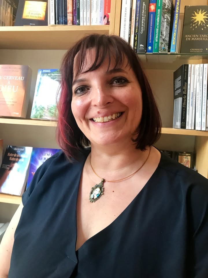 Individual Mediumship Sessions with Sabine Schmalisch