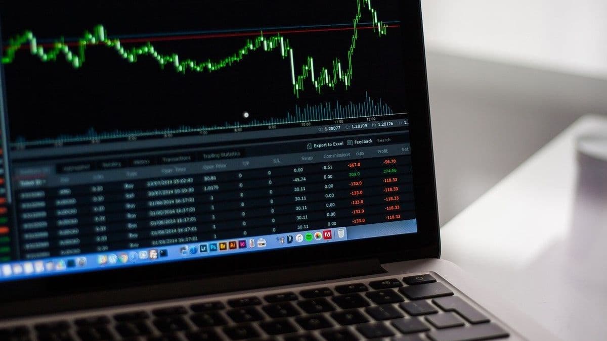 Сотни подростков владеют акциями люксембургских компаний