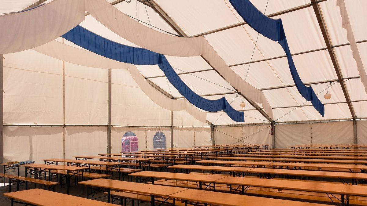 Для украинских беженцев в Кирхберге разбили палатки