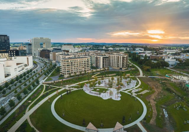 Gasperich: an urban green oasis with corporate buzz