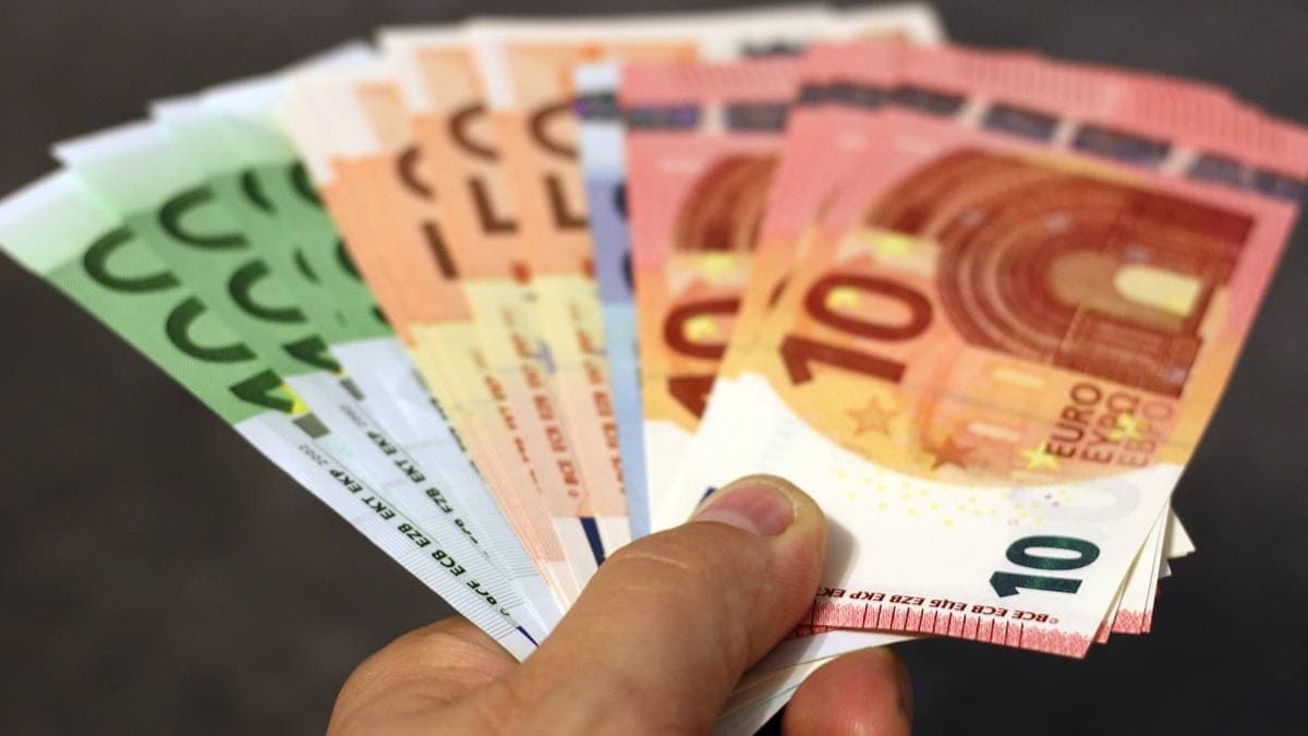 Профсоюзы требуют повышения пособий гражданам страны