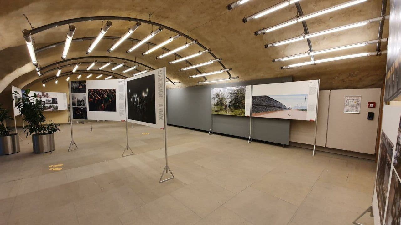 В Аббатстве Ноймюнстер открылась выставка лучших фотографий 2020 года