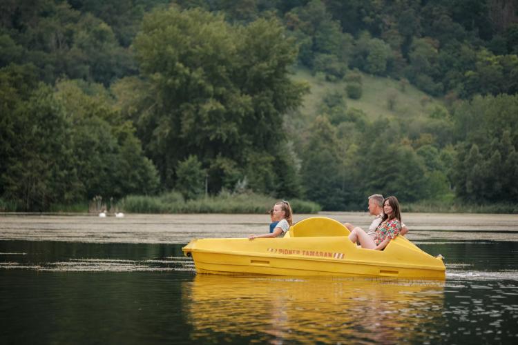 echternach-see-pedal-boote-c-pfannkuchen-photographie-9.webp