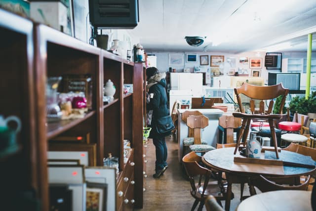Where to buy non-food items in Luxembourg