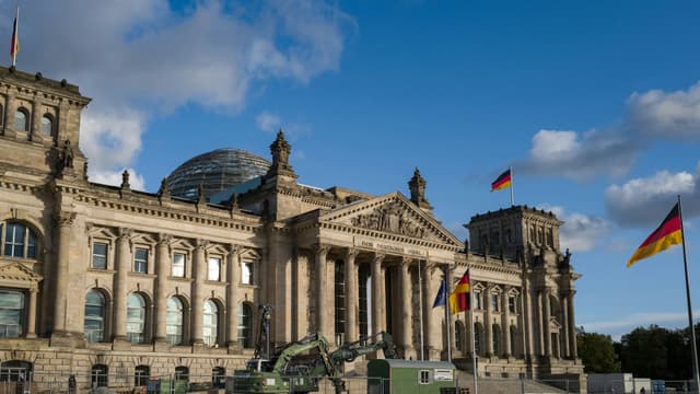 Luxembourg vs Germany: Salaries, costs of living and advantages of two countries