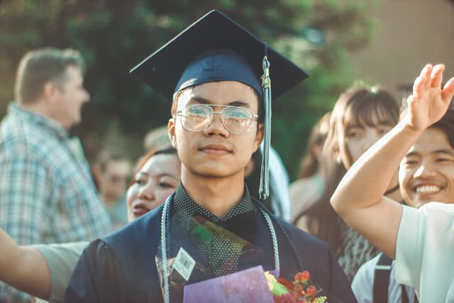 Wie man 2025 ein Studentenvisum in Luxemburg erhält