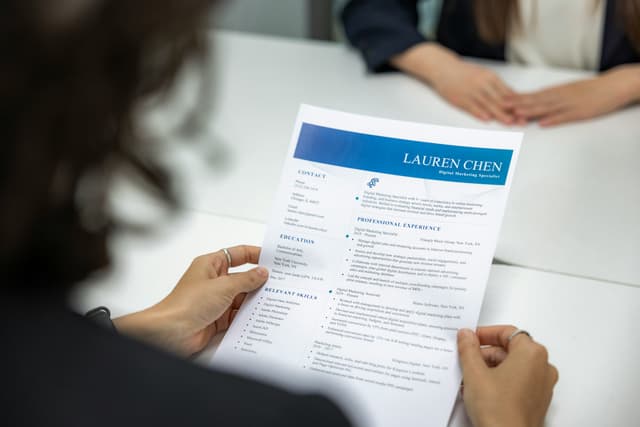 Comment rédiger un CV pour trouver un emploi au Luxembourg 
