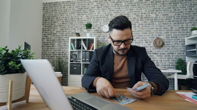 Бухгалтер в малом бизнесе в Люксембурге: незаметный, но ключевой игрок