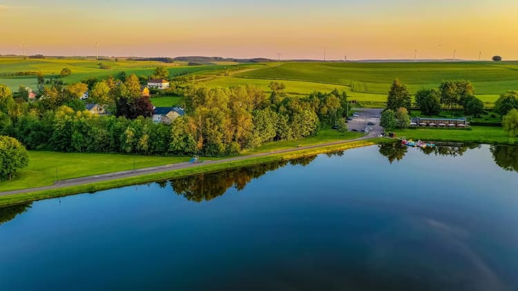 weiswampach-sunset_dji_0436m_albd_hdfb.avif