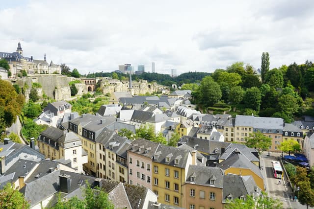 Salaries in Luxembourg