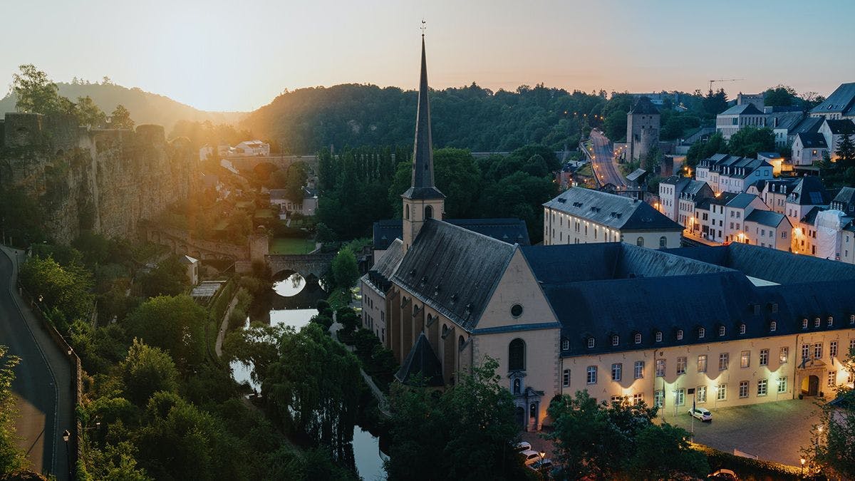 Люксембург в 10-ке самых счастливых стран мира