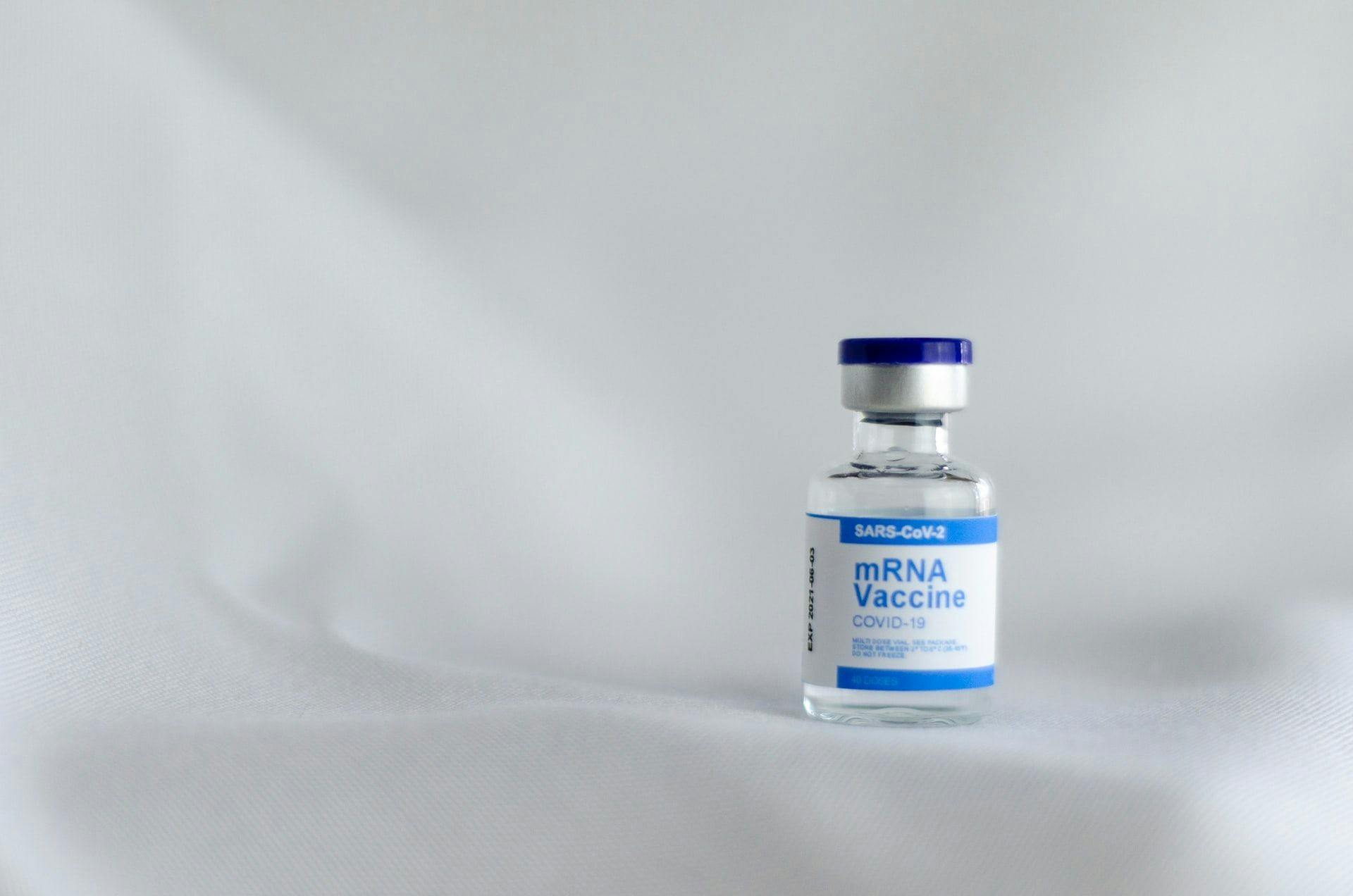 ЕС угрожает AstraZeneca ежедневными штрафами в 10 млн евро за нарушение планов по поставке вакцины