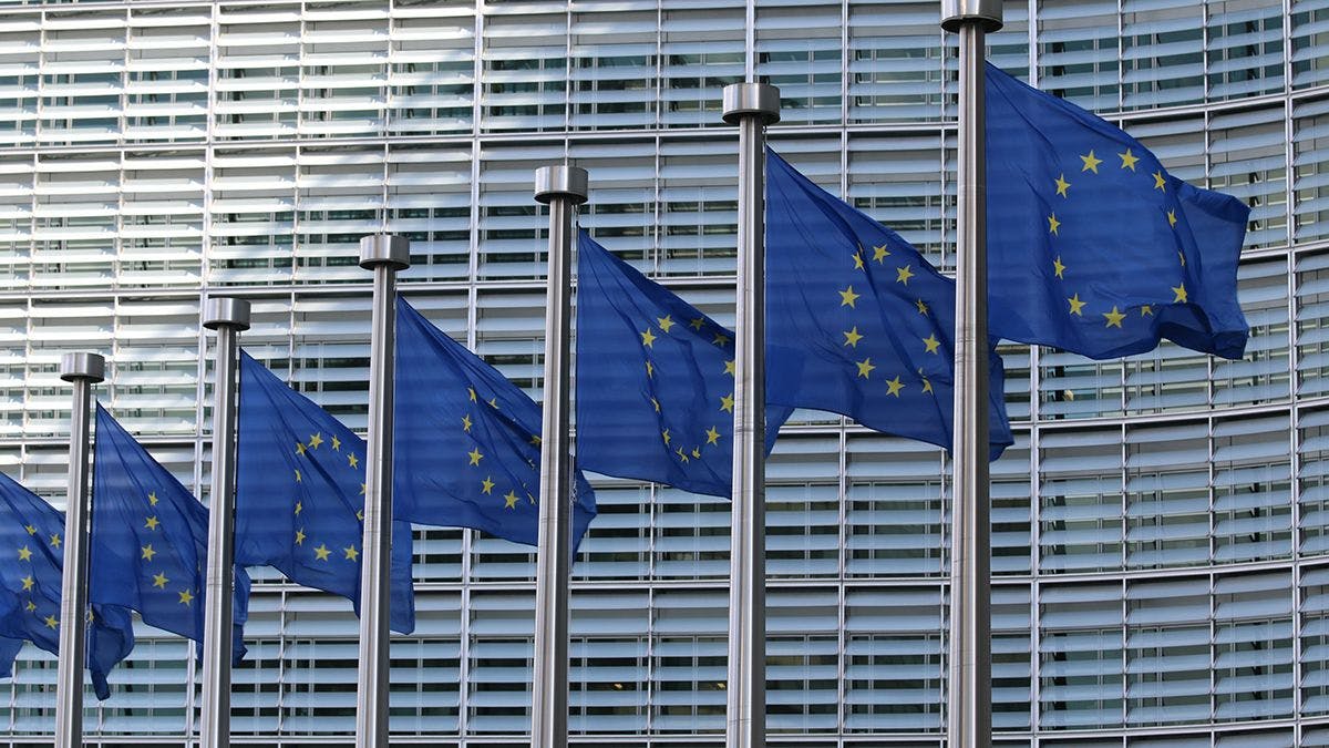 Евросоюз одобрил статус кандидатов для Украины и Молдавии