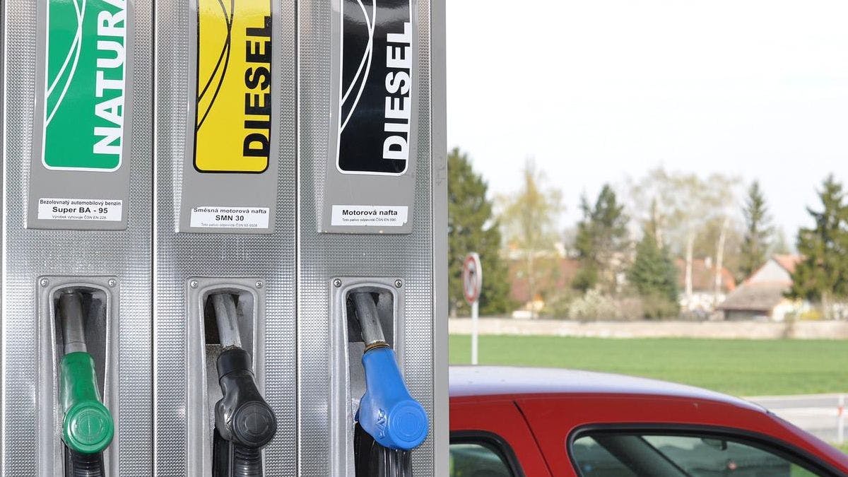 Цена на дизельное топливо продолжает расти, несмотря на государственные субсидии