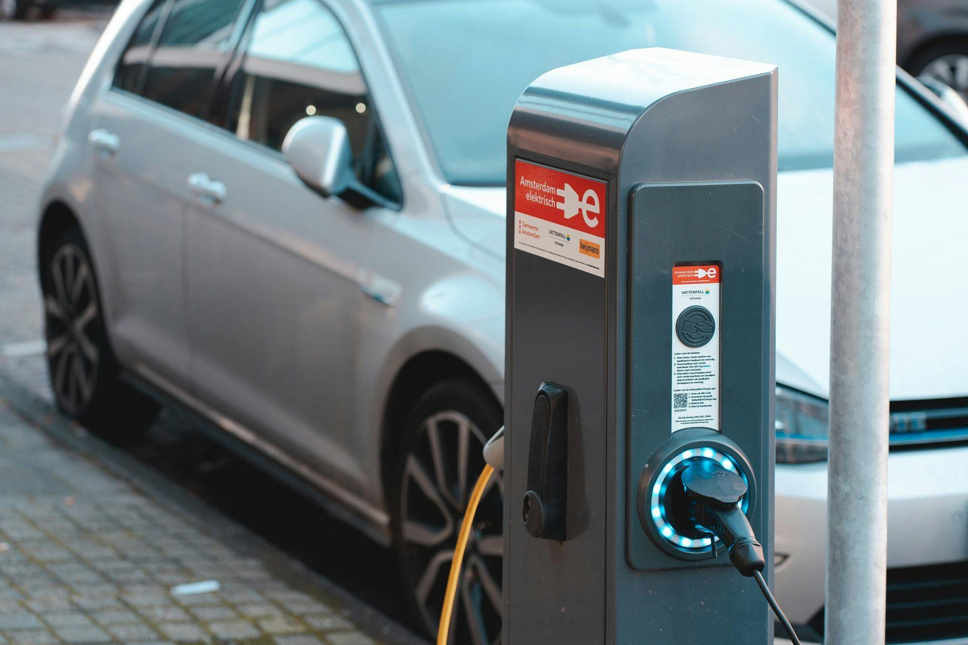 Government subsidises charging stations for electric vehicles