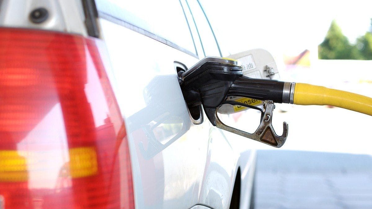 Цены на топливо опять растут: дизель дороже бензина