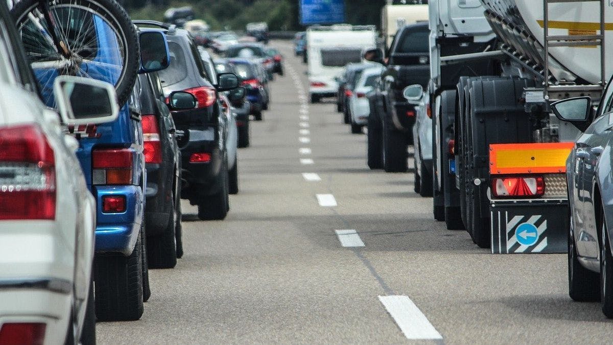 Министр энергетики Люксембурга настаивает на запрете автомобилей в городах по всему ЕС в выходные дни