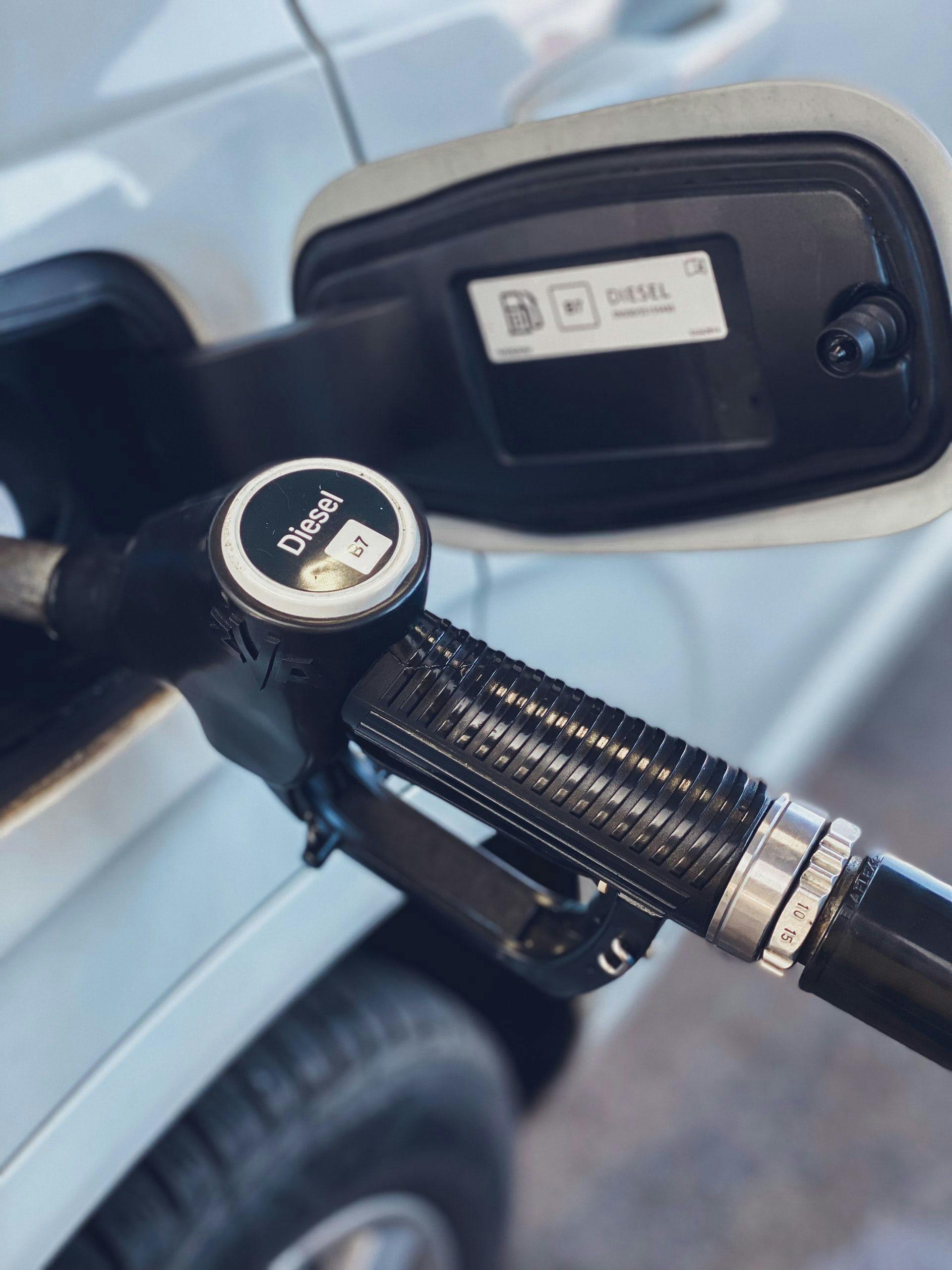Цены на дизельное топливо в Люксембурге превысили 1,8 евро за литр