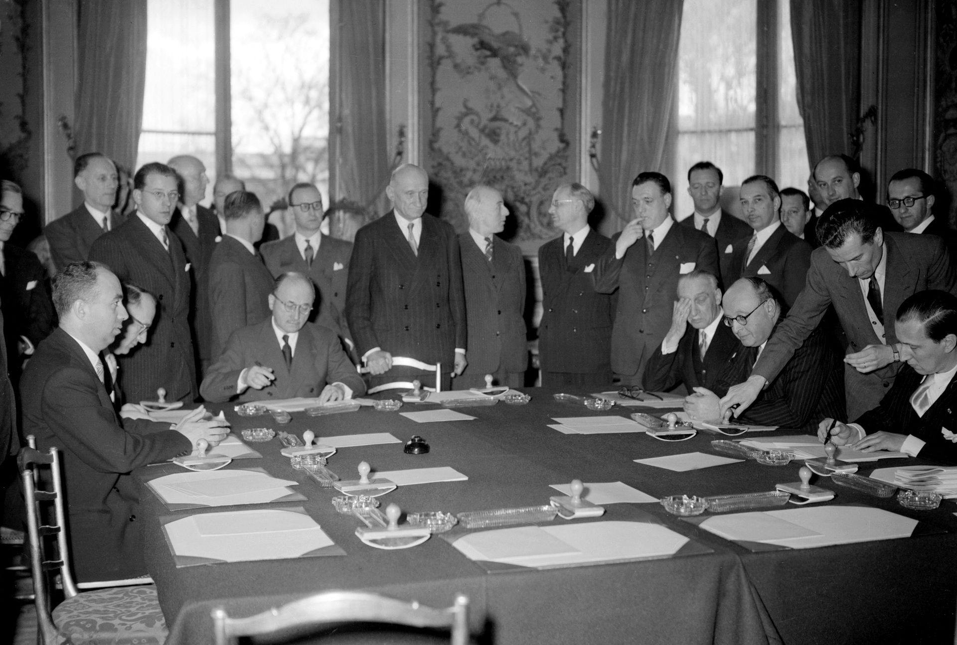 Отмечена 70-я годовщина подписания Парижского договора