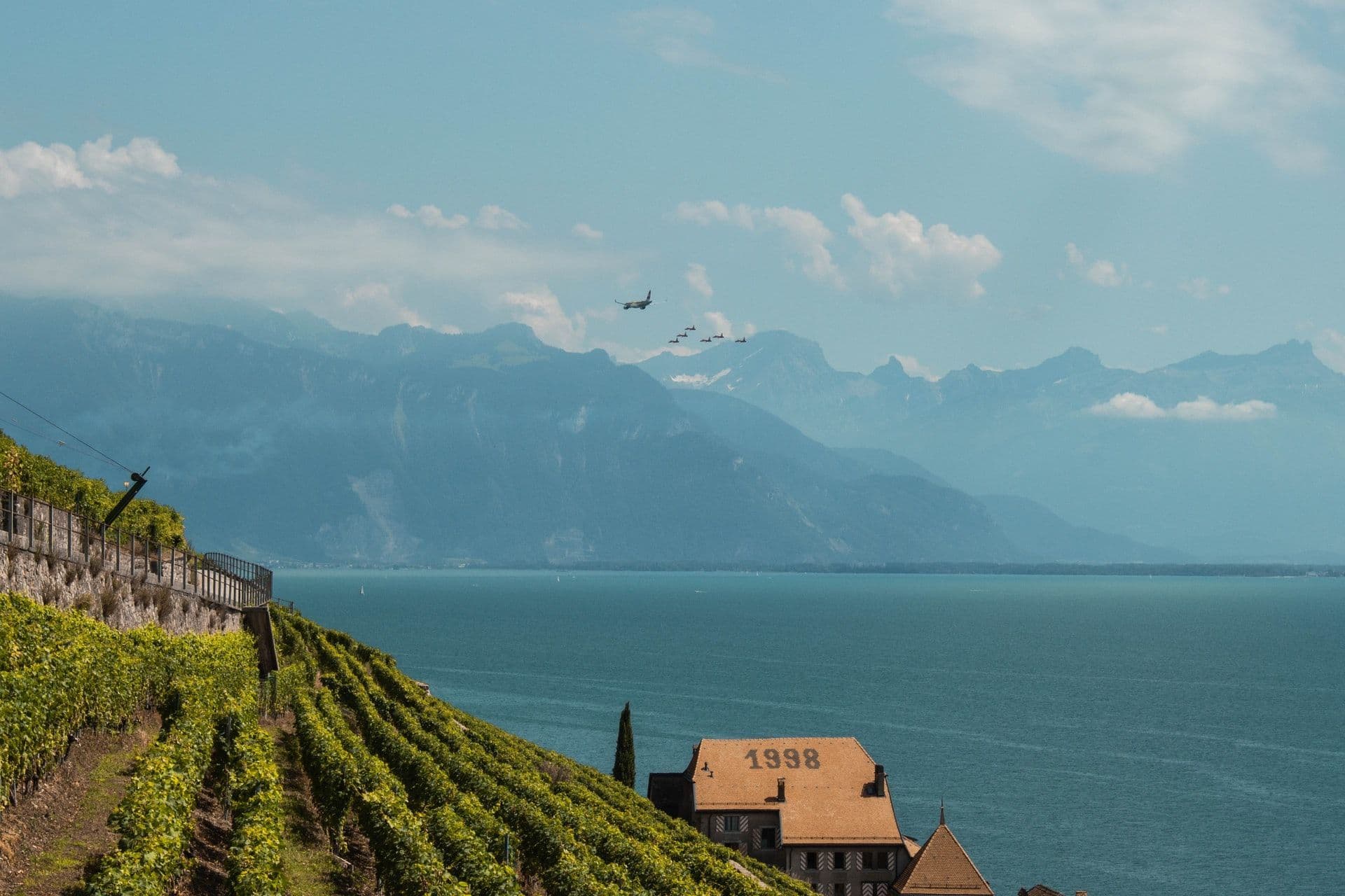 Самый большой ускоритель элементарных частиц построят в Швейцарии