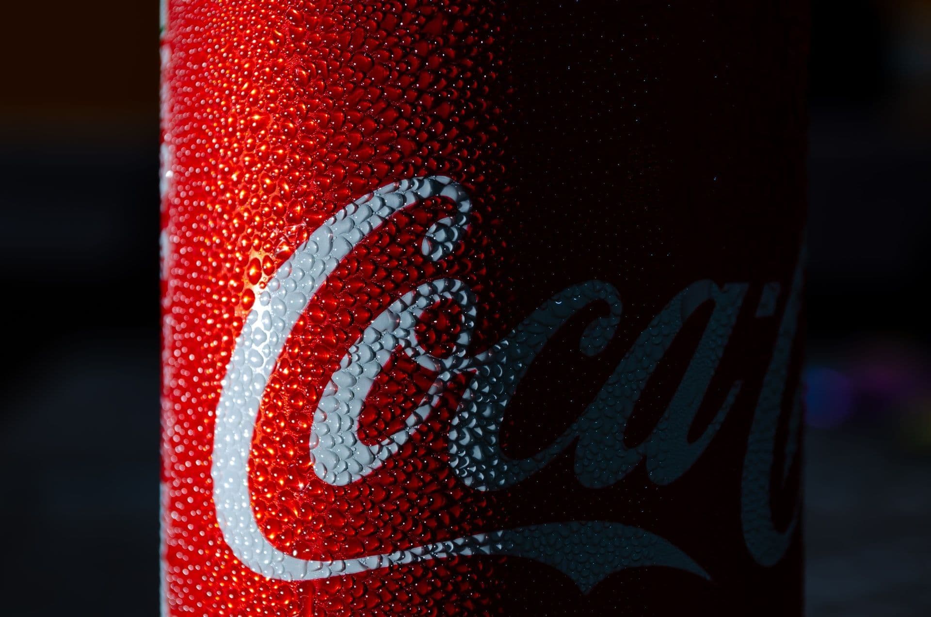 Криштиану Роналду обрушил стоимость бренда Coco-Cola