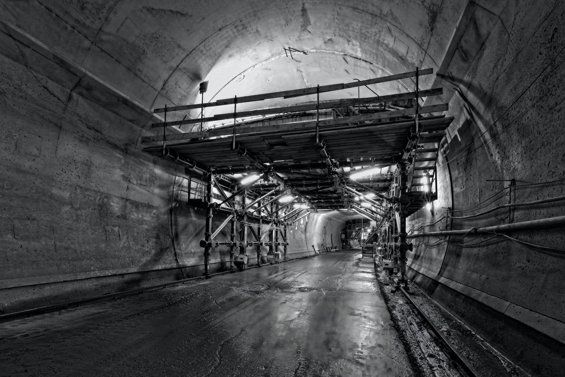 Tunnel at Serra roundabout closed for repairs until mid-September