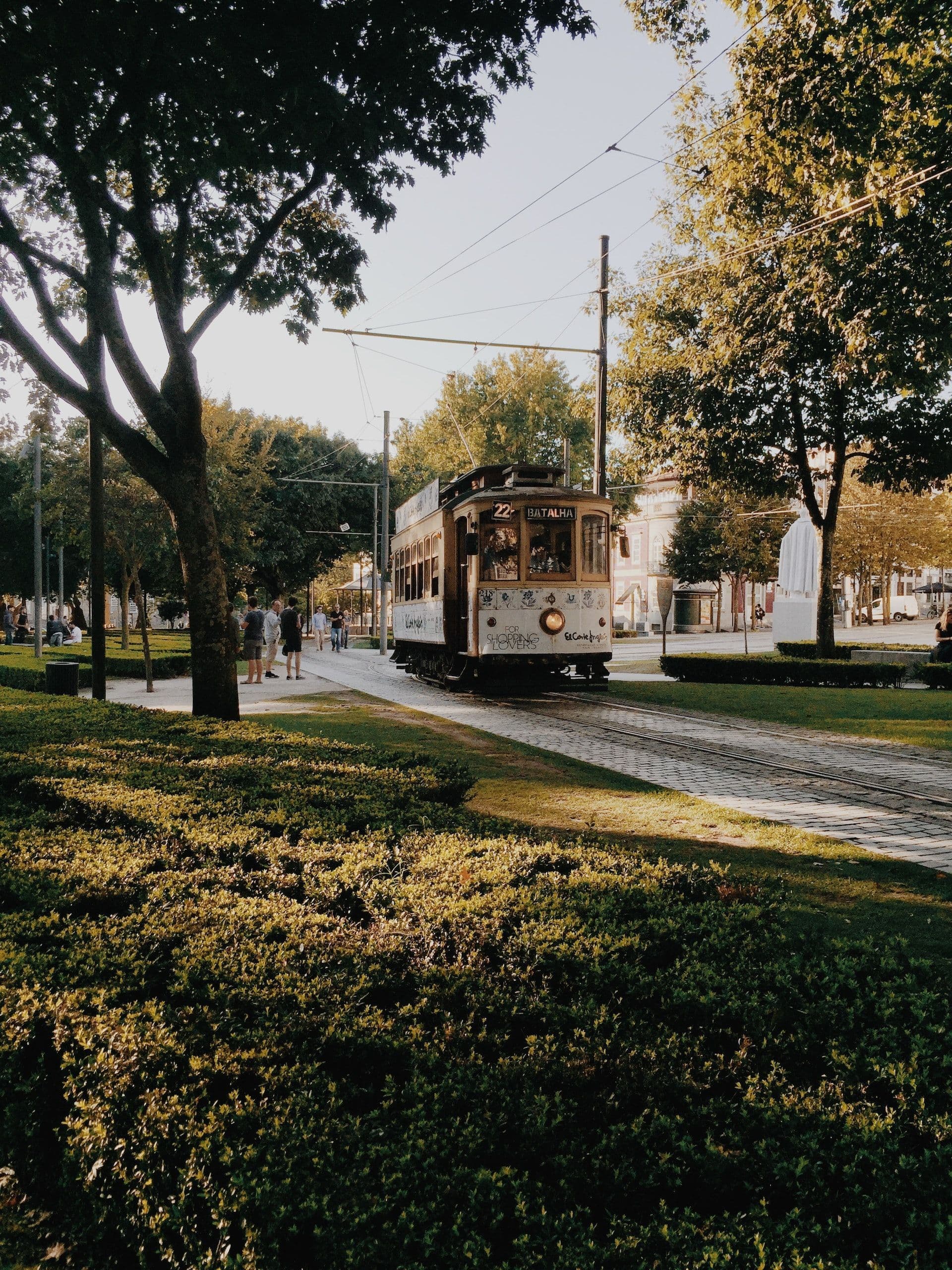 Luxembourg authorities to destroy a part of the city park for the sake of a new tram route, environmentalists are against it