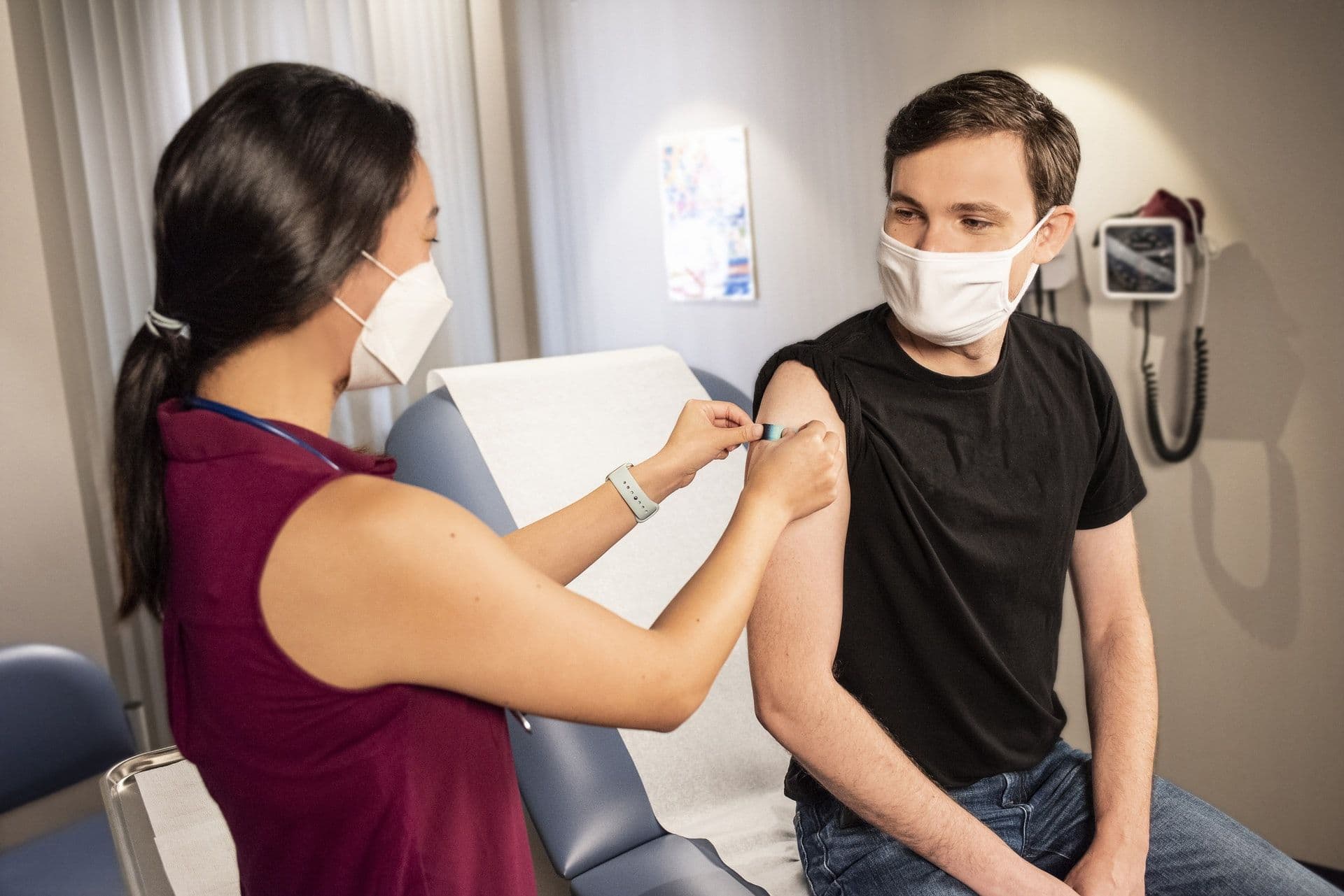 Эксперты делятся мнениями о плане обязательной вакцинации