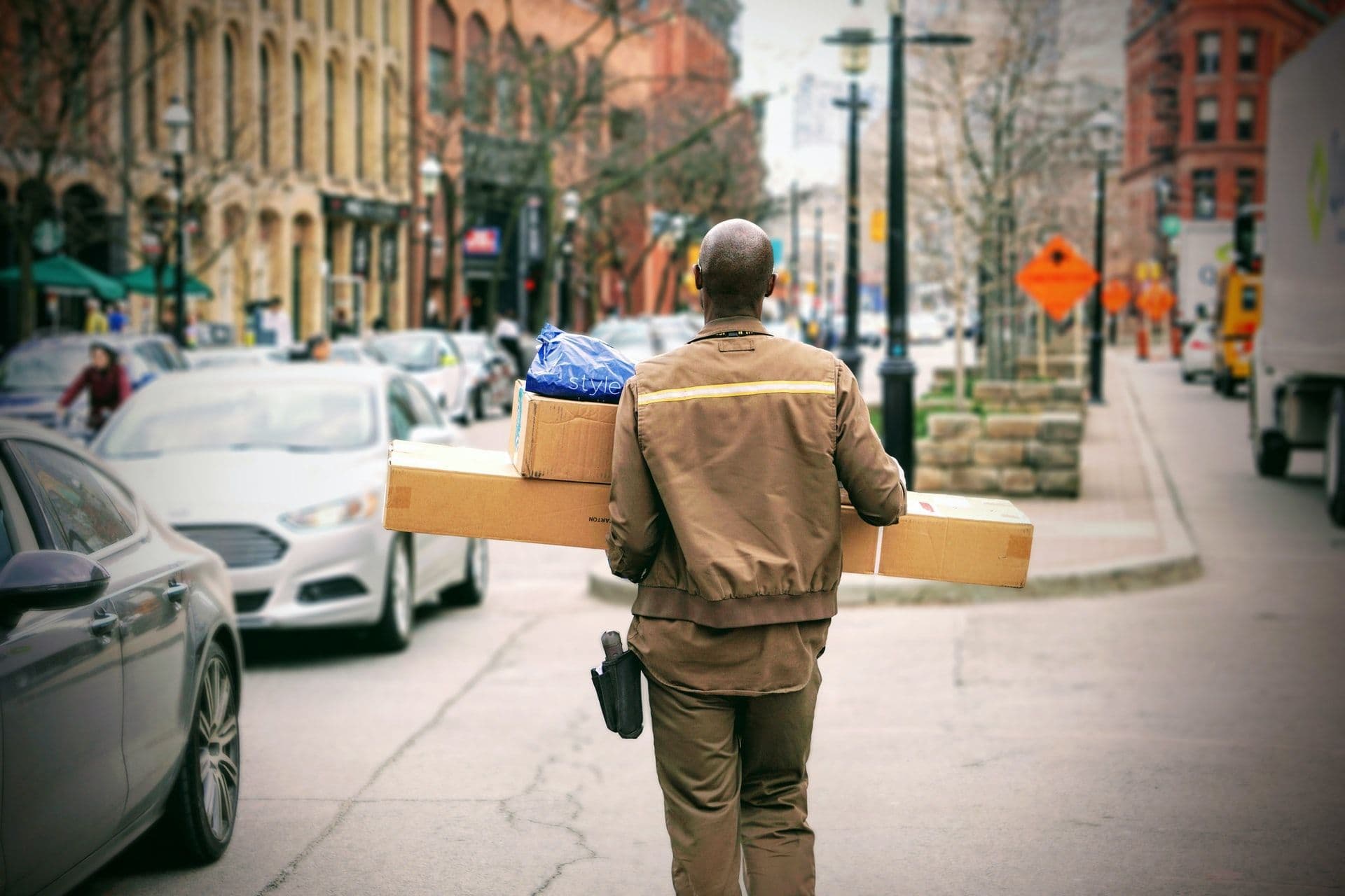 UPS: проблемы с доставкой посылок продлятся до 2022 года