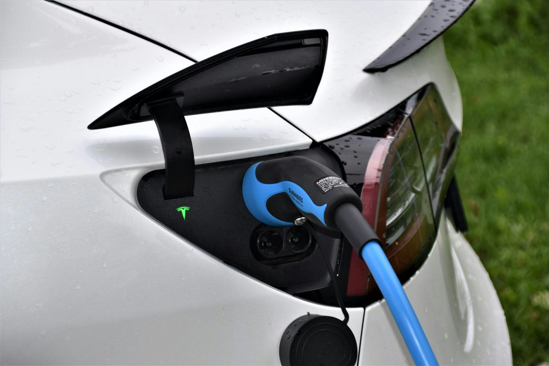 Треть рынка автомобилей Люксембурга – электромобили