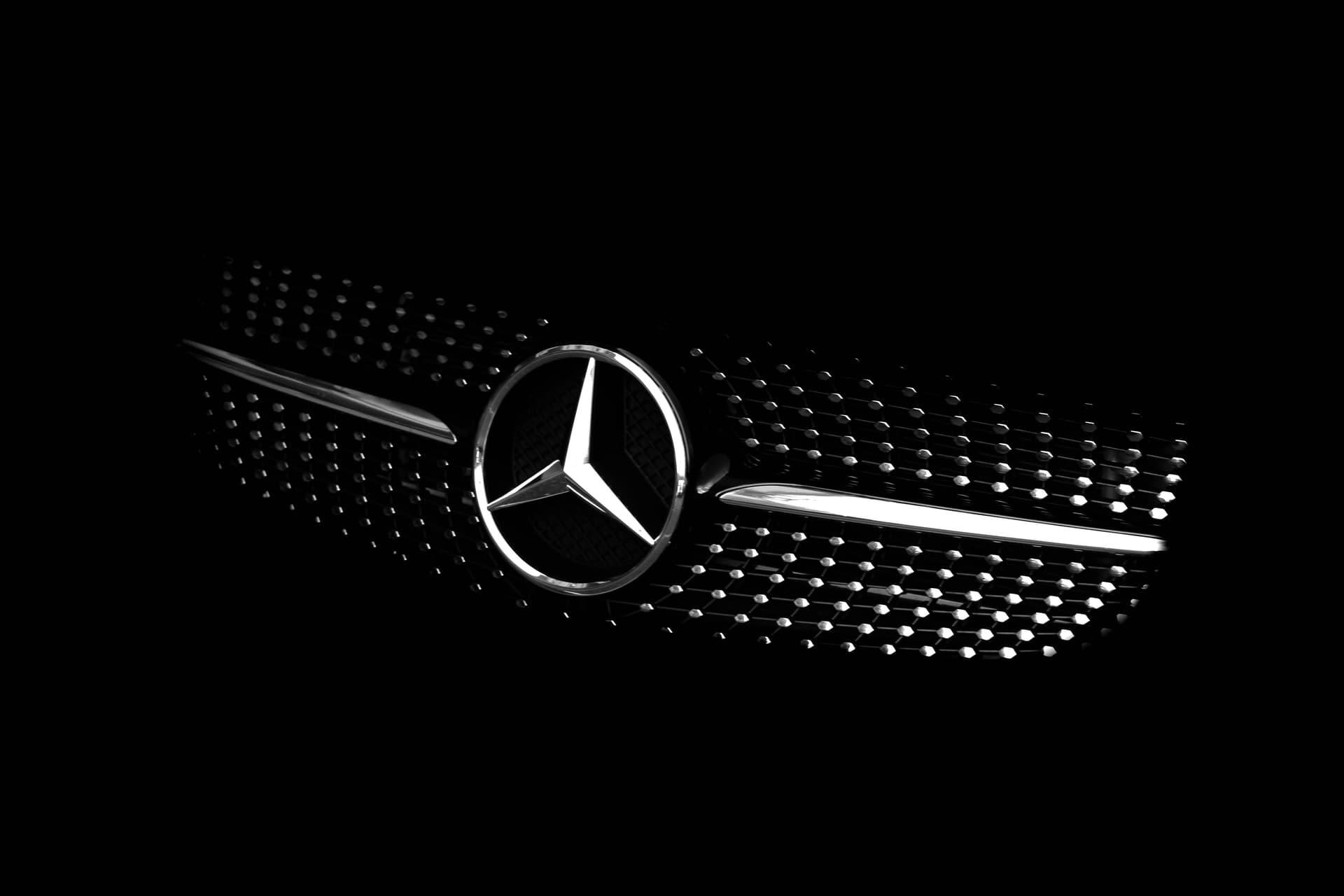 Mercedes-Benz отзывает сотни тысяч автомобилей